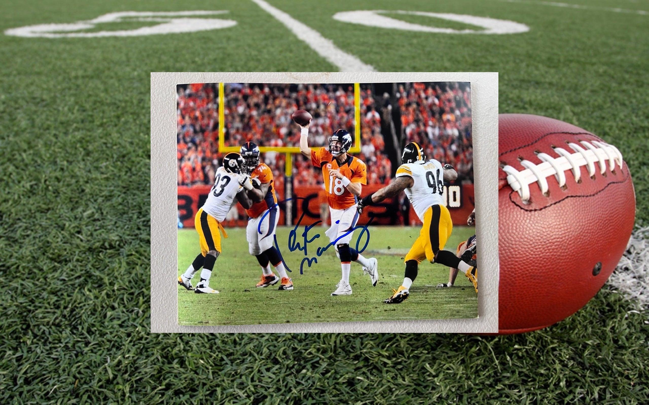 Peyton Manning Denver Broncos 8x10 photo signed with proof (2)