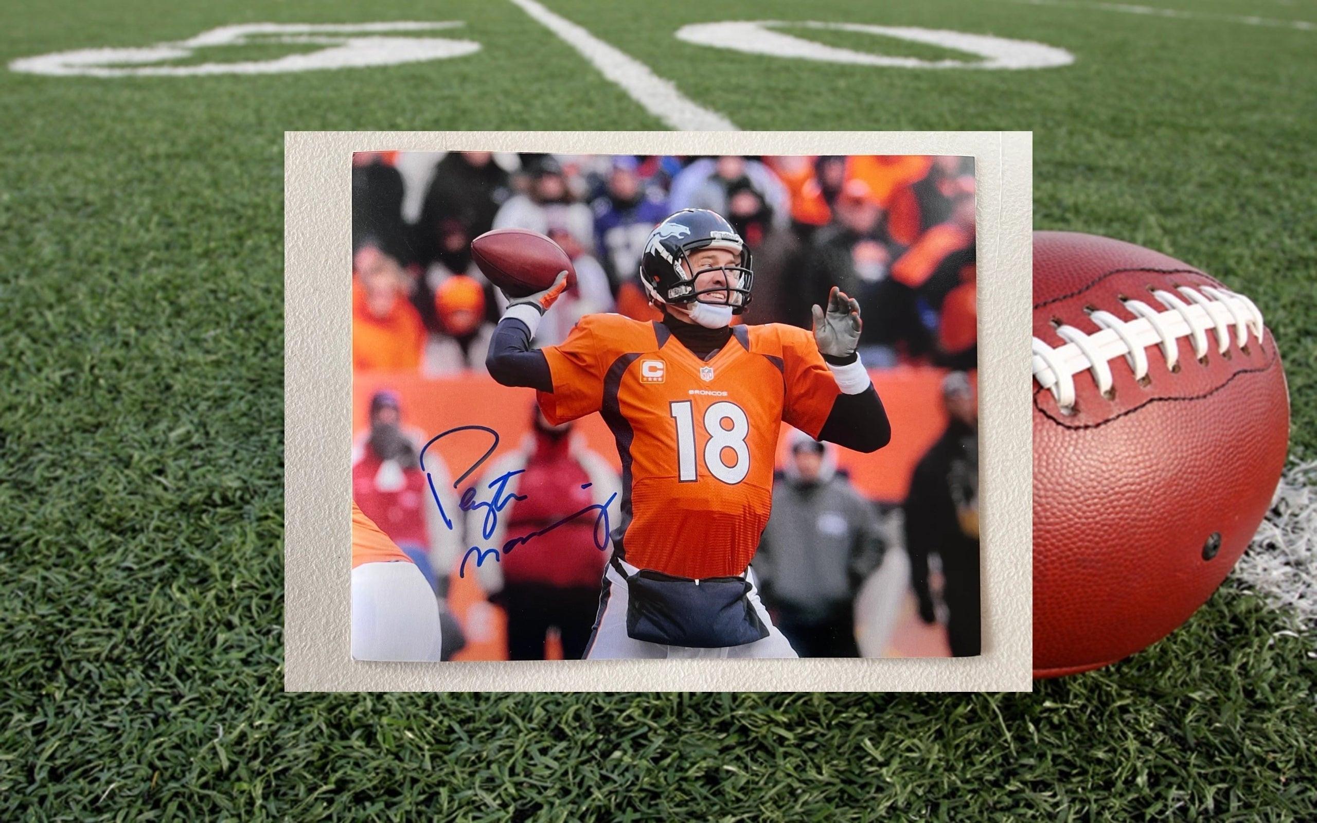 Peyton Manning Denver Broncos 8x10 photo signed with proof (7)