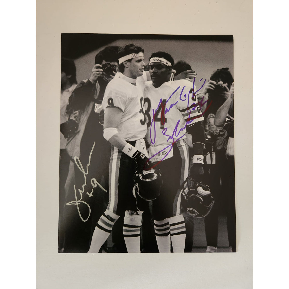 Schwartz Sports Memorabilia MCM08P307 8 x 10 in. Jim McMahon Signed Bears Hand Off to Walter Payton Black & White Photo - in Silver