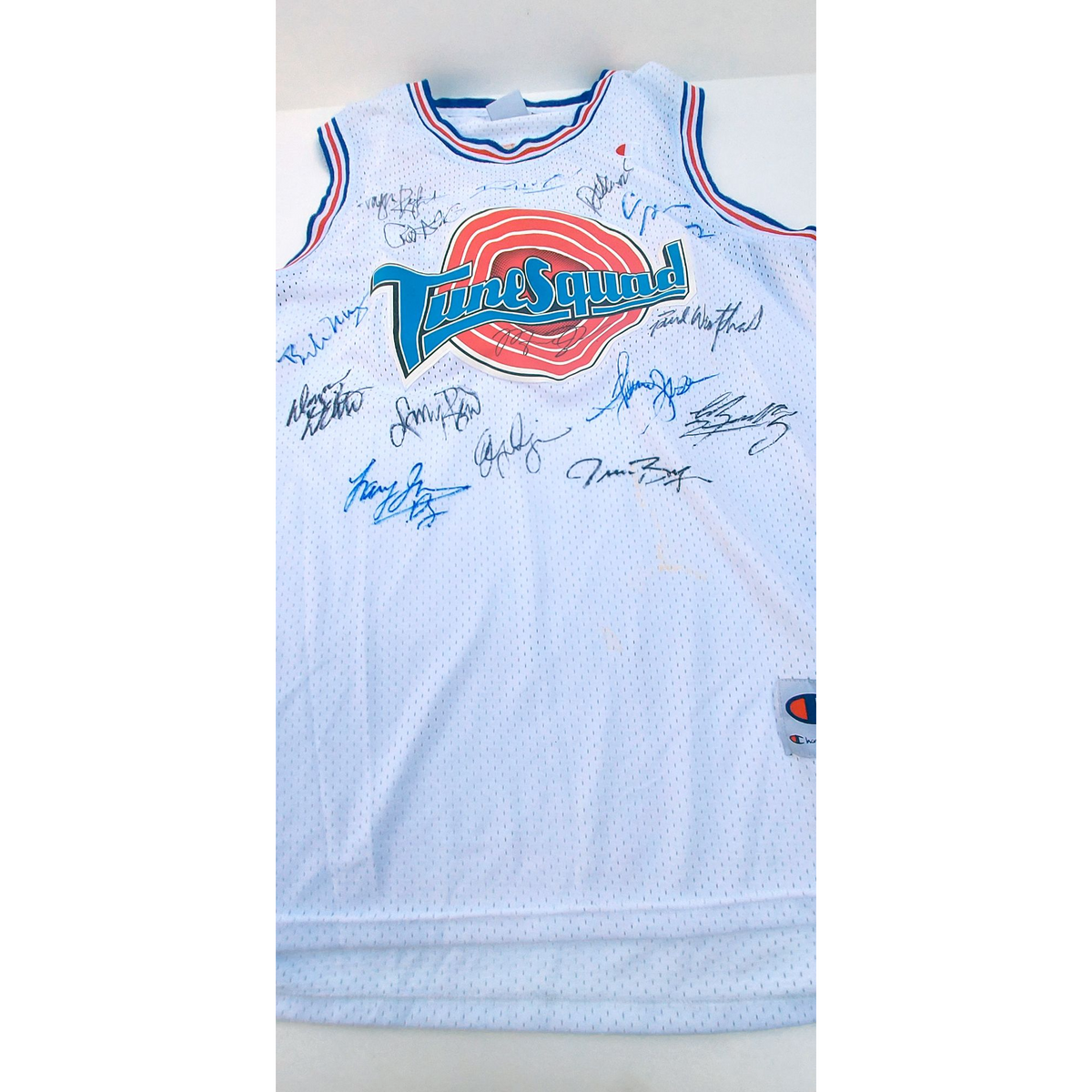 Autographed Space Jam Michael Jordan Jersey Up for Auction - Beckett News