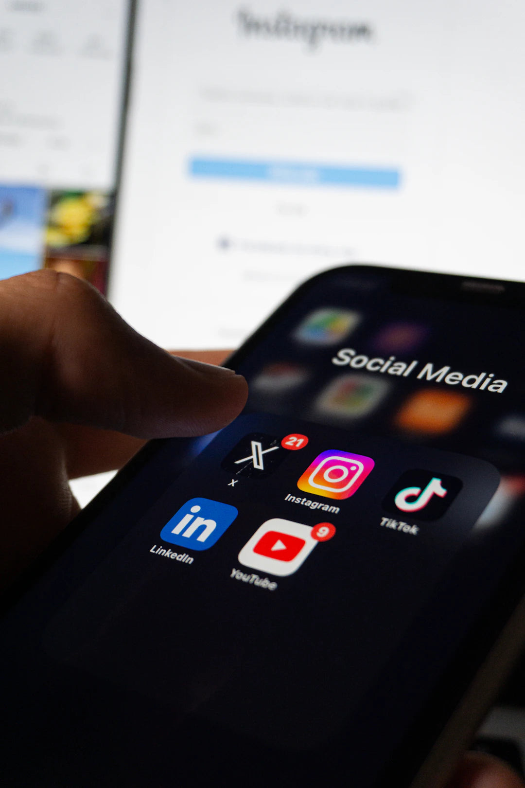 The Impact of Social Media on Collecting Trends