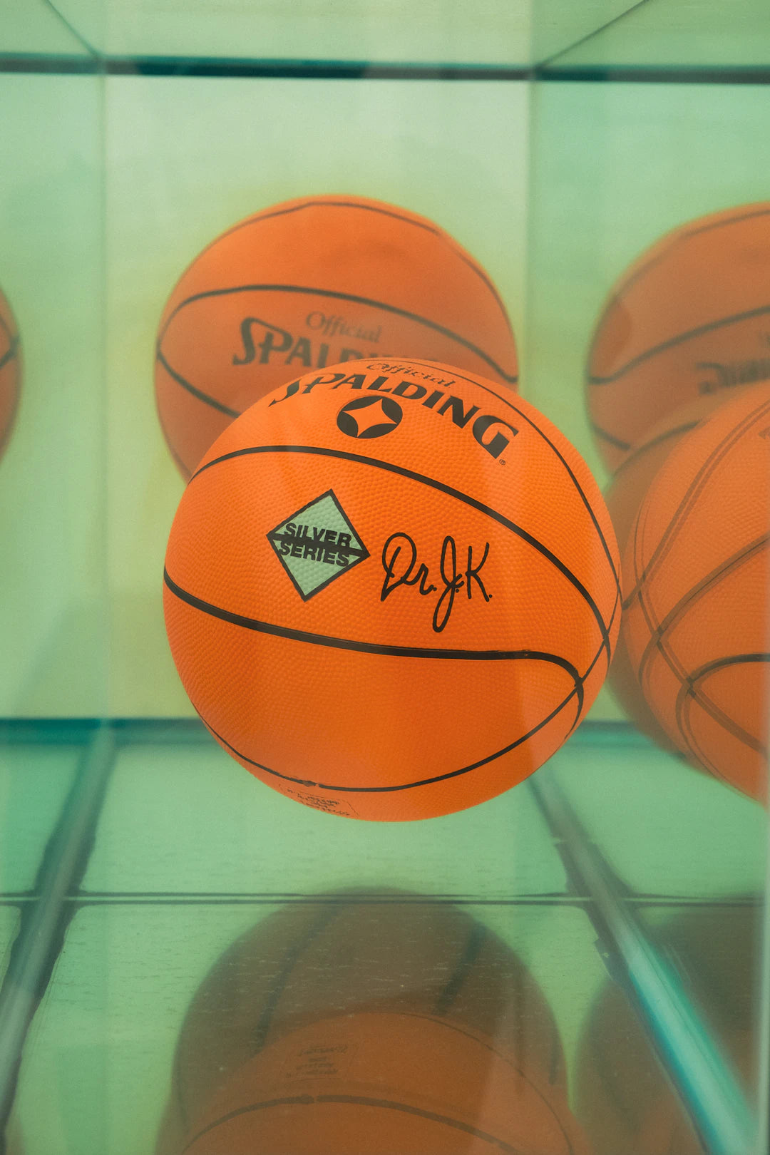 Unforgettable Gifts The Sports Memorabilia Guide