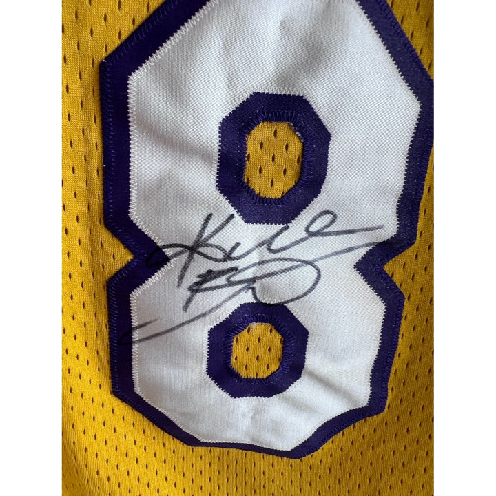 Kobe Bryant Los Angeles Lakers vintage youth 2xl Nike 8 signed with proof