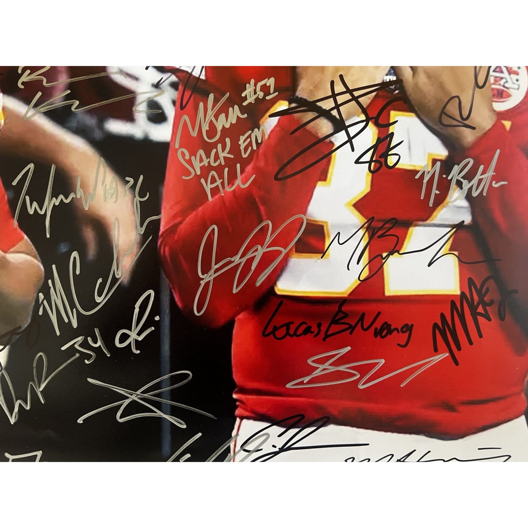 Kansas City Chiefs  2023-24 Patrick Mahomes Travis Kelce 40 plus sigs Super Bowl Champs team signed 16x20 photo signed  with proof