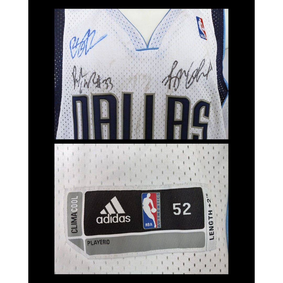 Dallas Mavericks Dirk Nowitzki NBA champs team signed jersey signed with proof