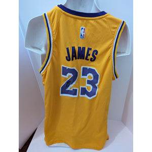 Lebron clearance official jersey