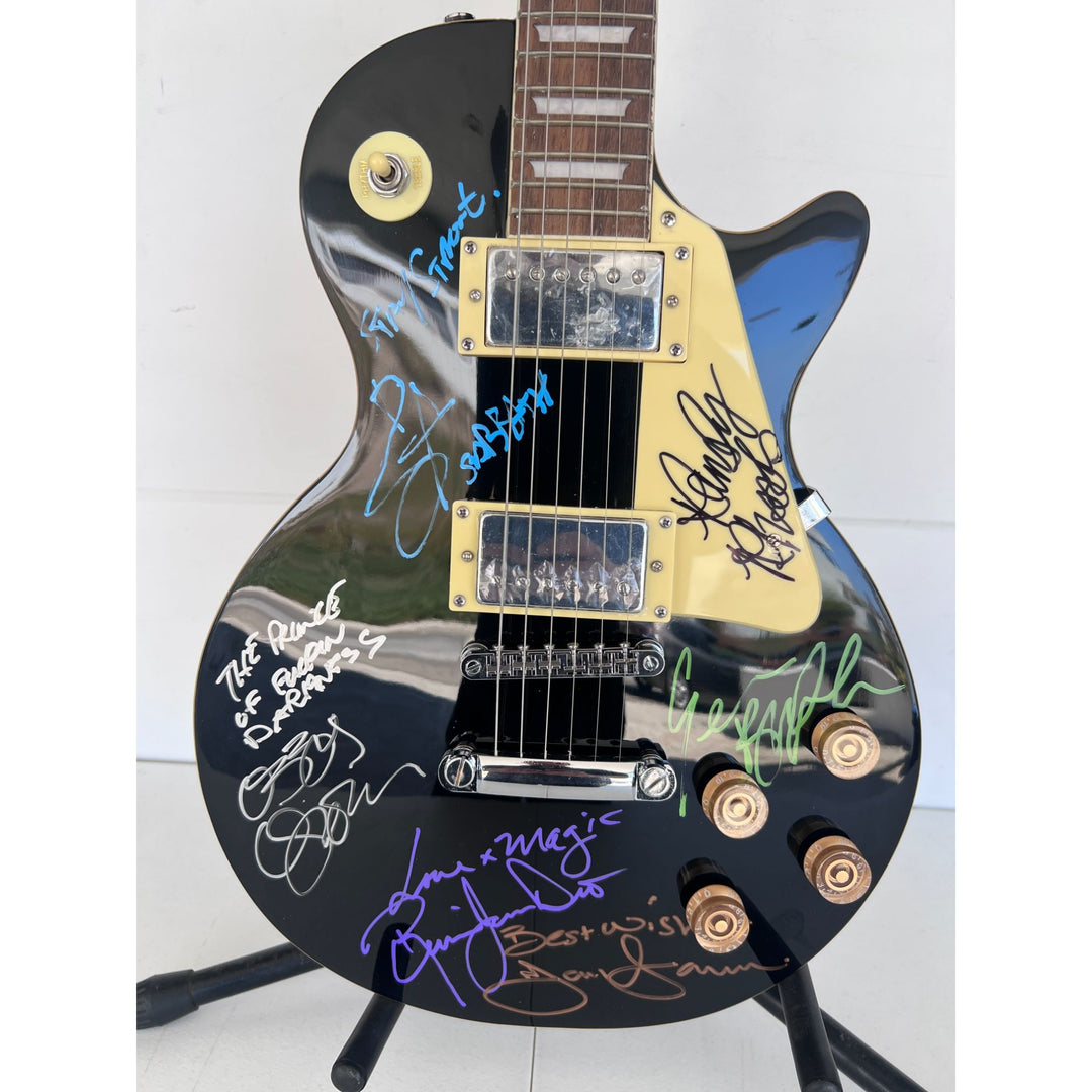 Ozzy Osbourne (with inscription), Ronnie James Dio , Tony Iomi, Geezer Butler, Bill Ward Black Sabath Black les paul full size.
