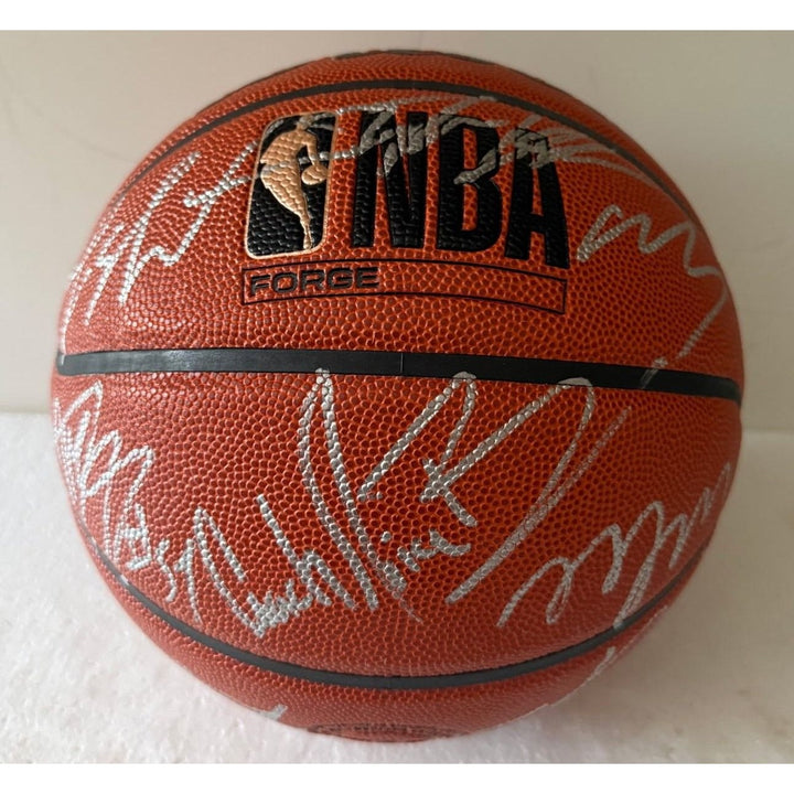 New York Knicks Jalen Brunson 2025-26 wilson full size basketball team signed with proof.