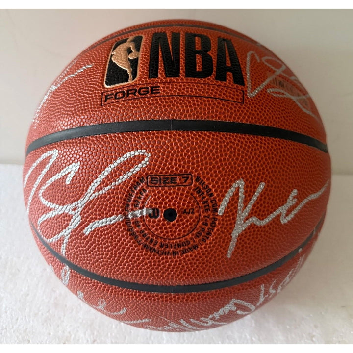 New York Knicks Jalen Brunson 2025-26 wilson full size basketball team signed with proof.