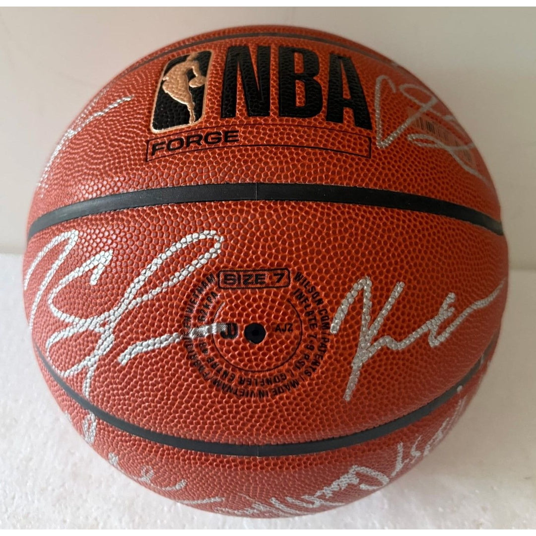 New York Knicks Jalen Brunson 2025-26 wilson full size basketball team signed with proof.