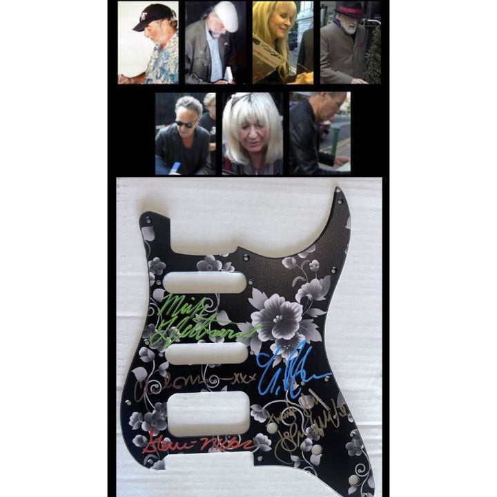 Mick Fleetwood Stevie Nicks John & Christie Mcvie Lindsey Buckingham Fender Stratocaster electric guitar pickguard signed with proof