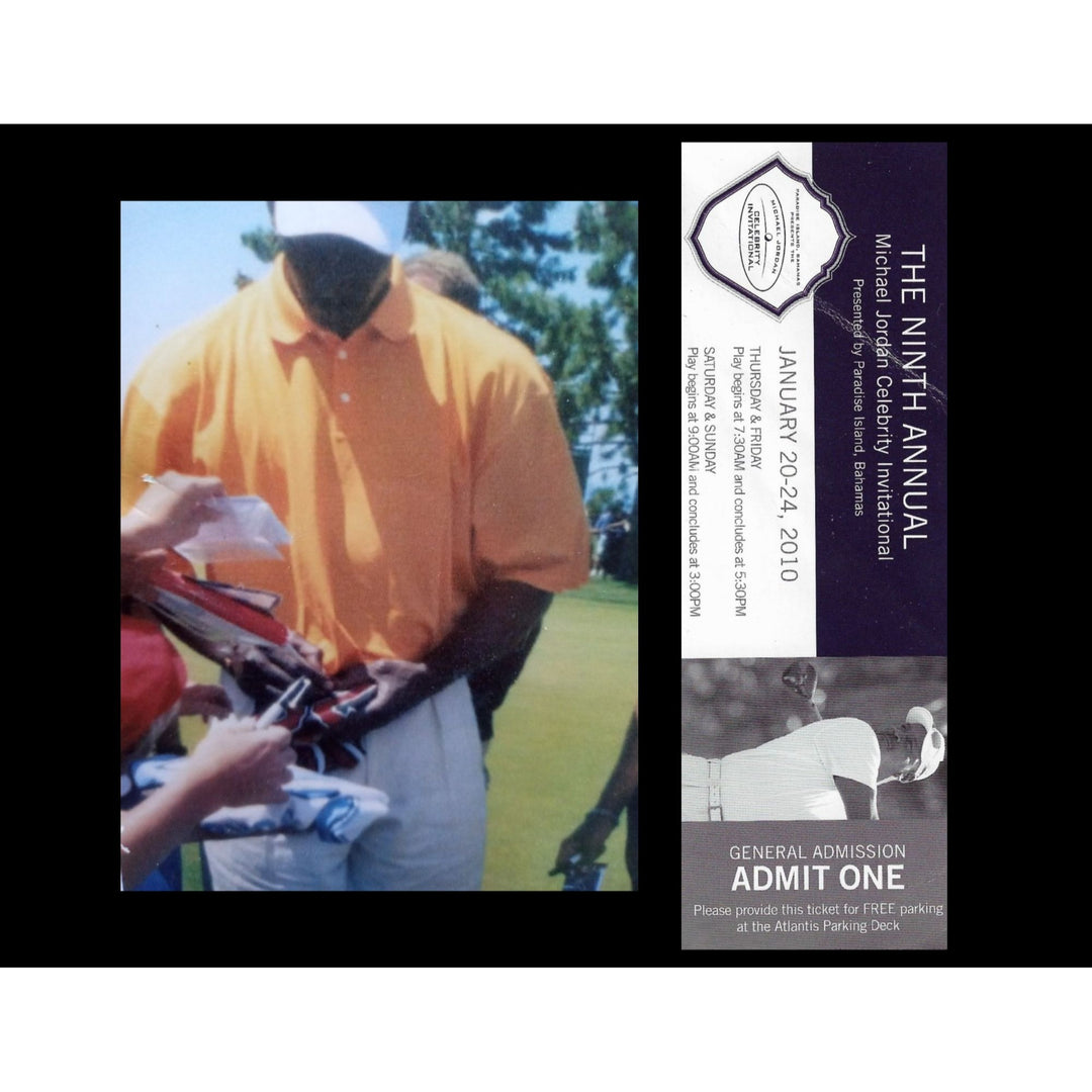 Michael Jordan Chicago Bulls game model jersey size xl signed with museum quality frame signed with proof.