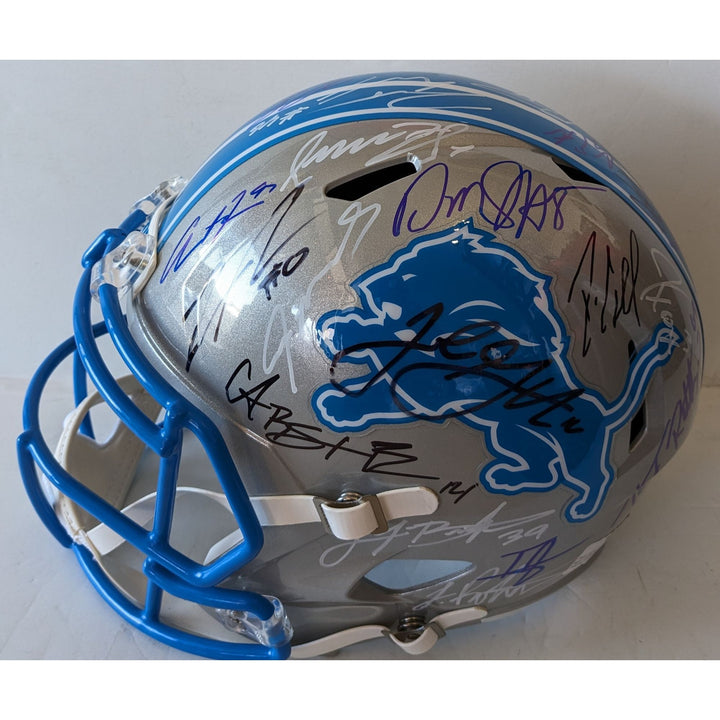 Detroit Lions 2025 team Jahmyr Gibbs, Jared Goff, Aidan Hutchinson, Dan Campell, Amon St. Brown & David Montgomery Riddell full size helmet