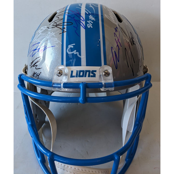 Detroit Lions 2025 team Jahmyr Gibbs, Jared Goff, Aidan Hutchinson, Dan Campell, Amon St. Brown & David Montgomery Riddell full size helmet