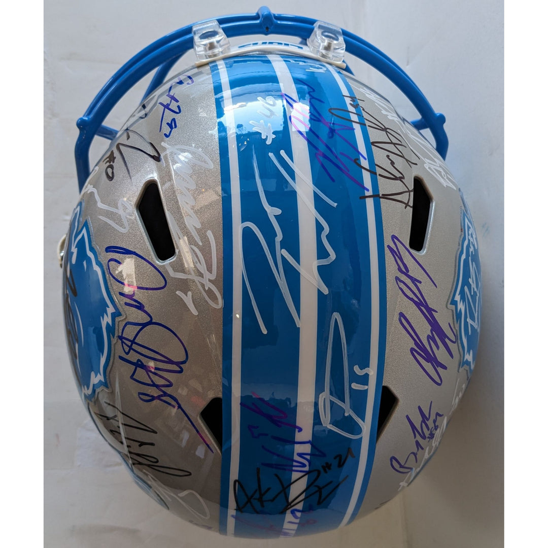 Detroit Lions 2025 team Jahmyr Gibbs, Jared Goff, Aidan Hutchinson, Dan Campell, Amon St. Brown & David Montgomery Riddell full size helmet