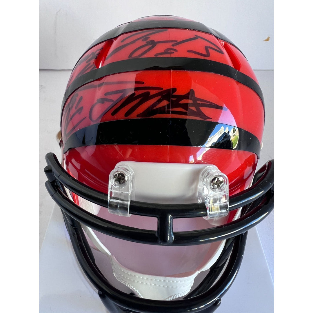 Cincinnati Bengals Joe Burriow Ja'Marr Chase, Tee Higgins, Sam Hubbard Joe Mixon, Zac Taylor Riddell Mini helmet signed with proof