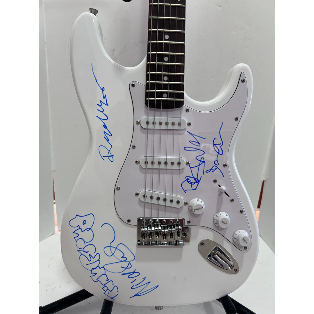 Pink Floyd Roger Waters David Gilmour Richard Wright Nick Mason stratocaster guitar signed with proof