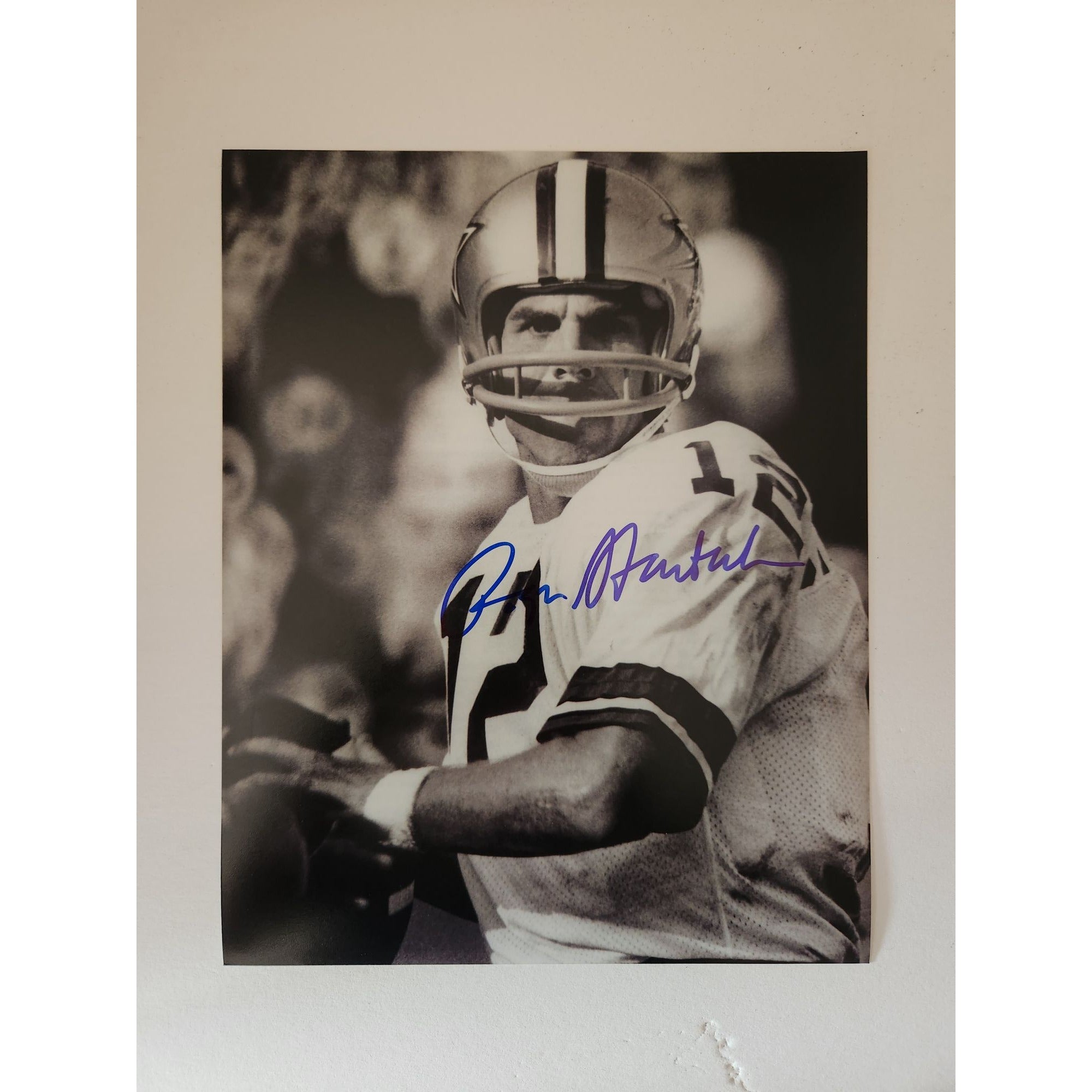 Roger Staubach Dallas Cowboys 8x10 photo signed with proof
