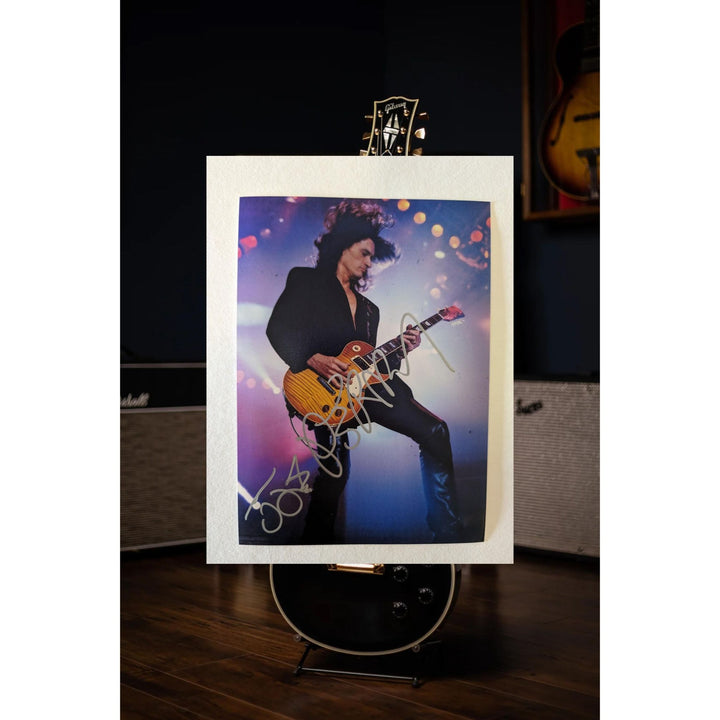 Joe Perry Aerosmith 5x7 photograph signed with proof