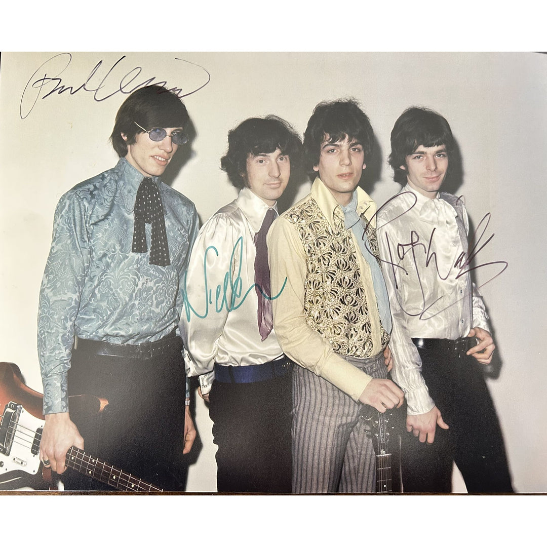 Pink Floyd vintage photo Roger Waters Nick Mason Richard Wright 8x10 signed with proof.