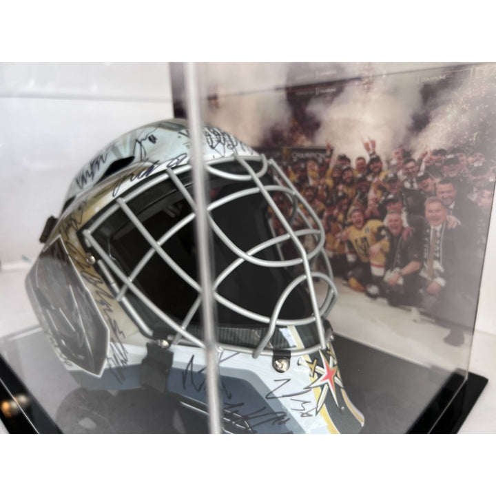 Las Vegas Knights 2022-23 Stanley Cup Champions Team signed mask with acrilyc display case