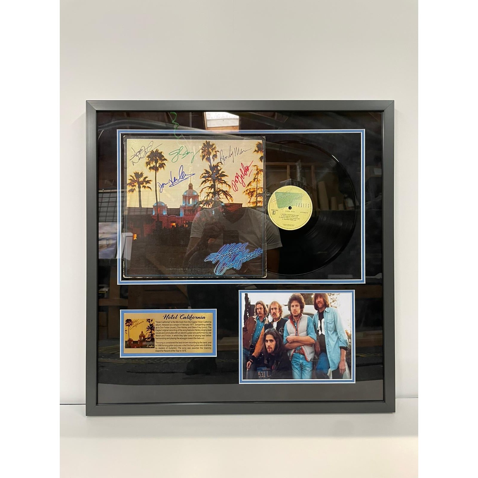 Fleetwood Mac Mirage Mick Fleetwood, Christine McVie, Stevie Nicks, Lindsey Buckingham, and John McVie signed with proof