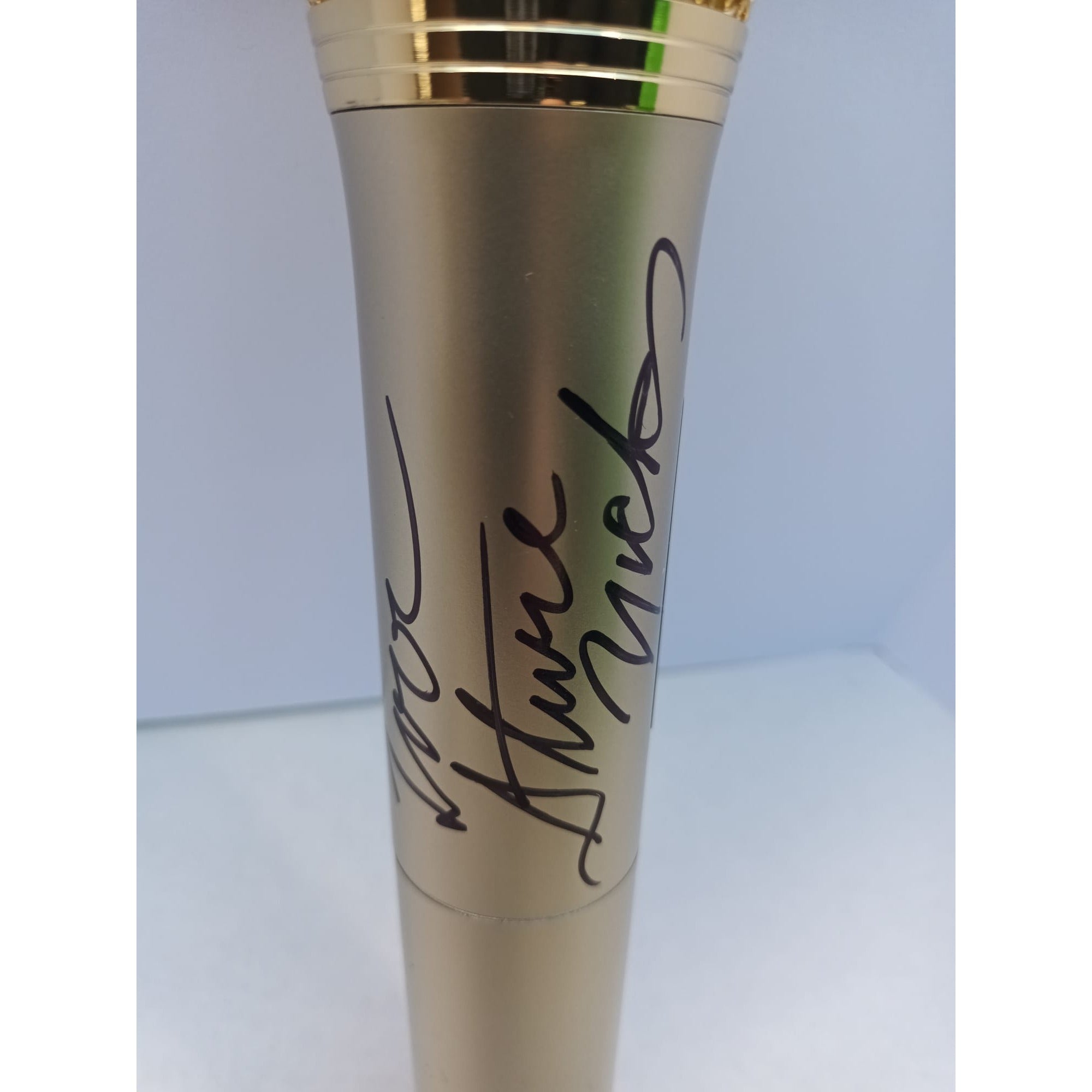Stevie Nicks microphone signed with proof