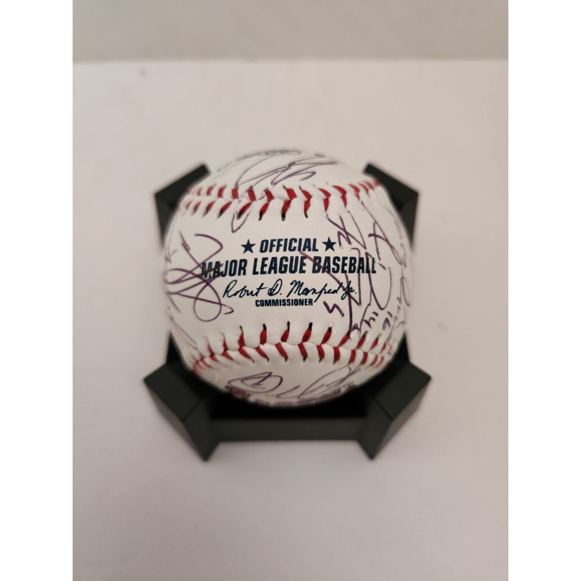 Freddie Freeman Atlanta Braves 2021 World Series champions team signed baseball with proof