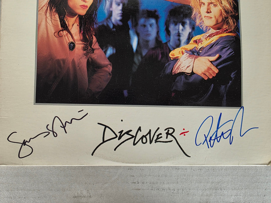Gene Loves Jezebel signed Discover vinyl album by: Jay Aston, Pete Rizzo & James Stevenson