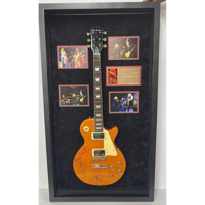 Pink Floyd Roger Waters David Gilmour Richard Wright Nick Mason Gold Les Paul electric guitar signed with proof