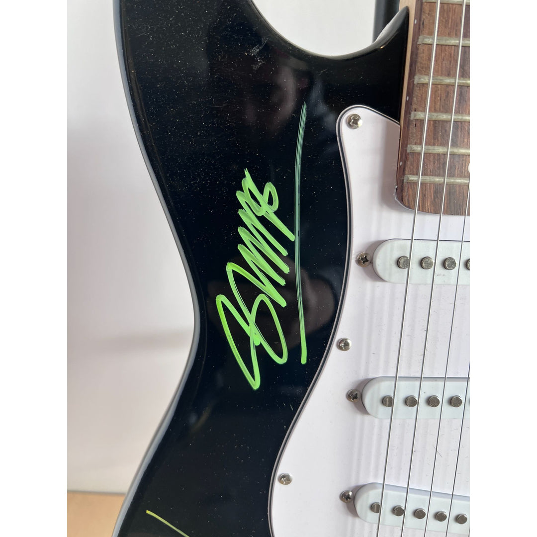 Simon Lebon Nick Rhodes John Taylor Andy Taylor Stratocaster full size electric guitar signed with proof