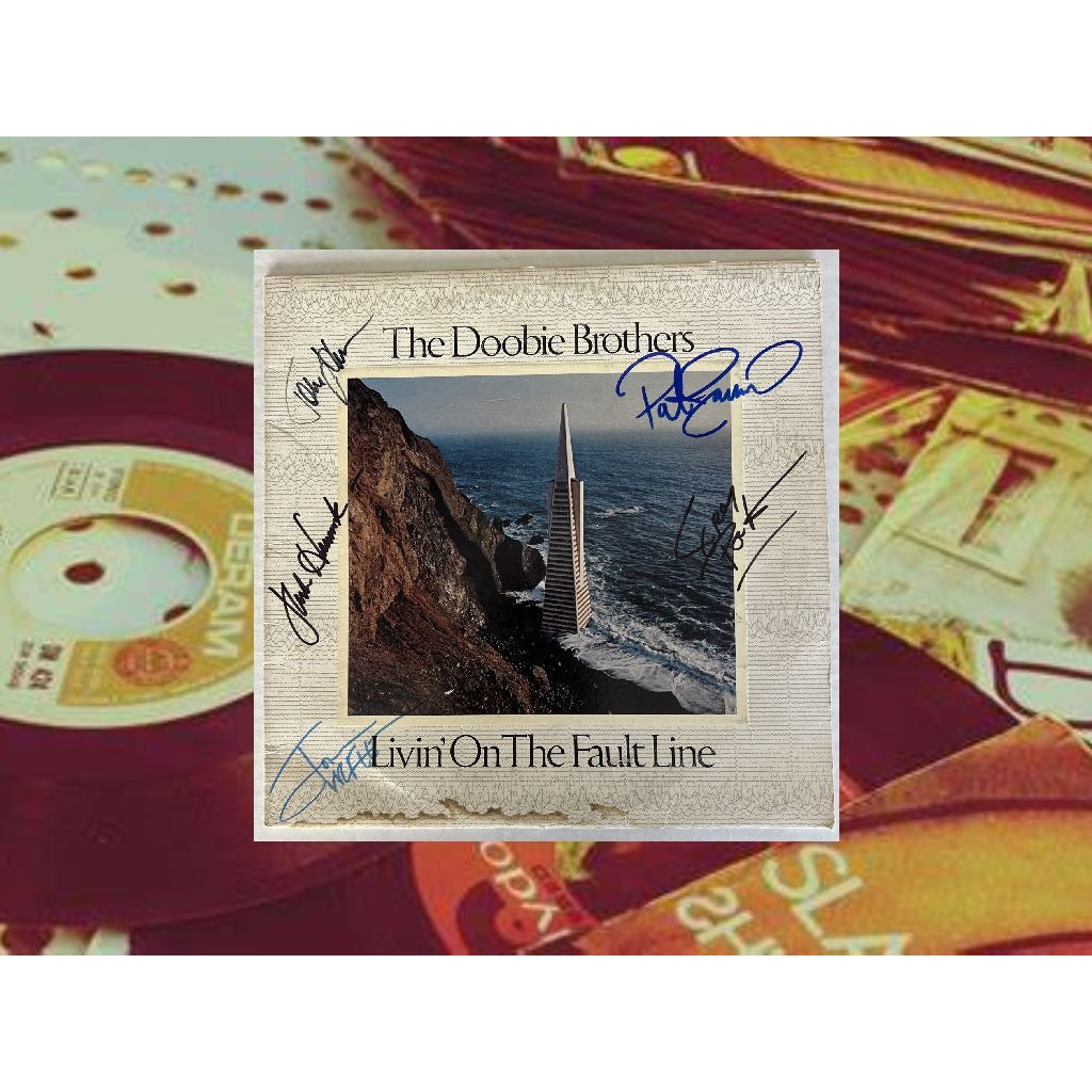 The Doobie Brothers Living on the fault line 1977 LP Michael McDonald Tom Johnston Patrick Simmons signed with proof