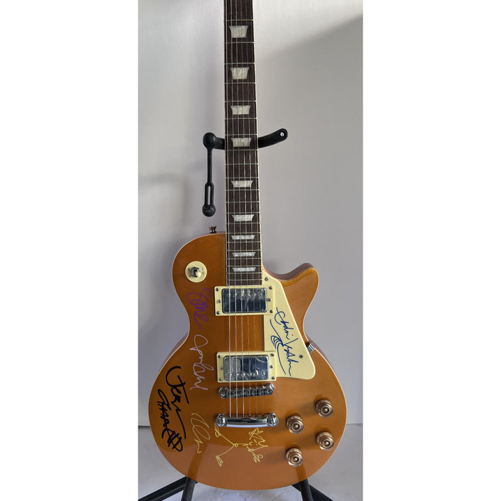 Pearl Jam Eddie Vedder Jeff Ament, Stone Gossard, Mike McCready, and Dave Abbruzzese Les Paul electric guitar signed with proof