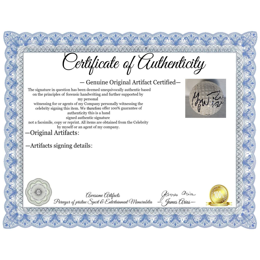 George Walker Bush (43) vintage golf ball signed with proof and free display case