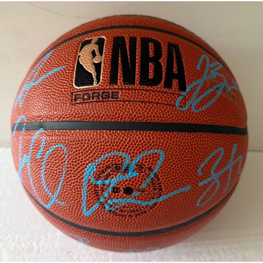 New York Knicks Jalen Brunson 2025-26 wilson basketball team signed with proof.