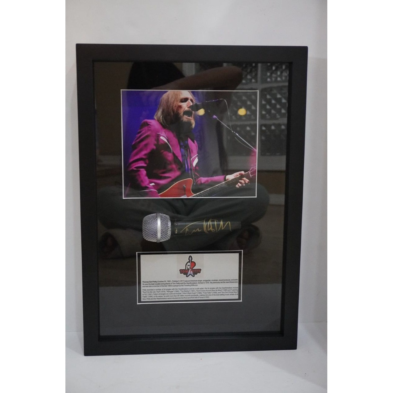 Ozzy Osbourne sign microphone with proof