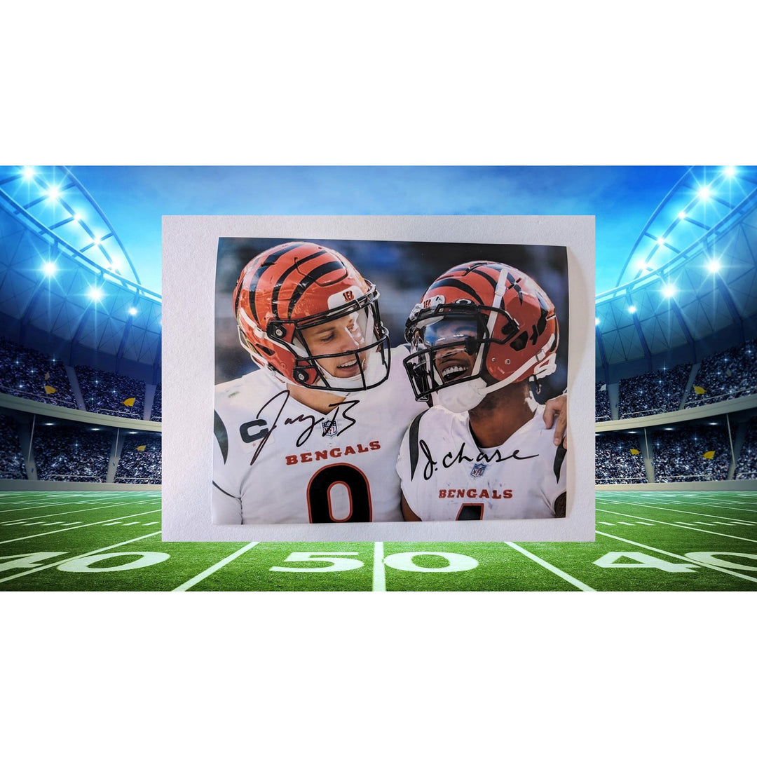 Cincinnati Bengals Joe Burrow and JaMaar Chase 8x10 photograph signed with proof