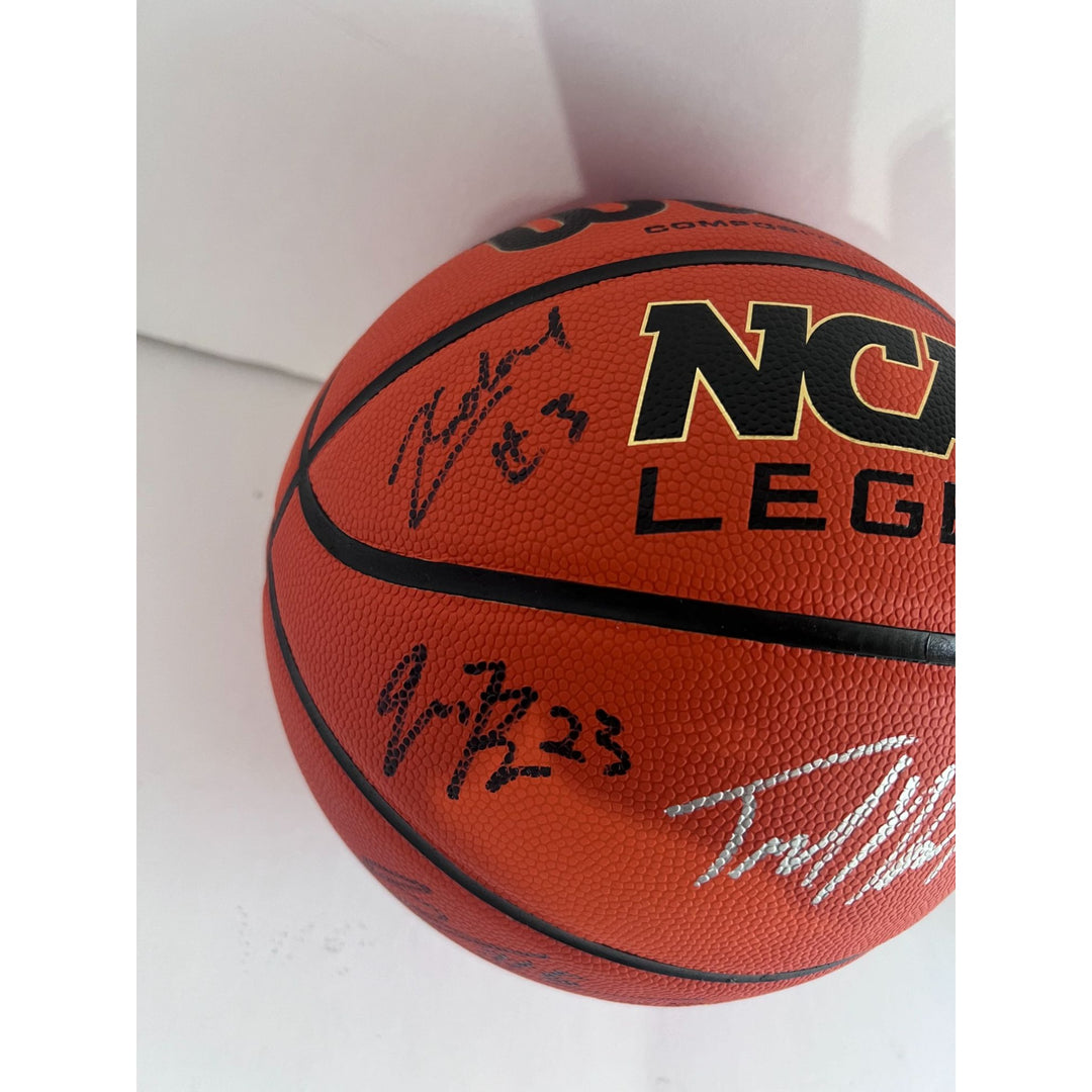 University of Connecticut men's NCAA basketball national champions team signed Wilson full size basketball