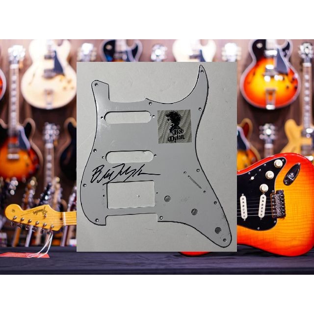 Bob Dylan   Stratocaster electric pickguard signed with proof