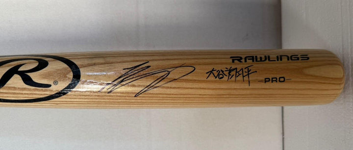 Shohei Ohtani Los Angeles Dodgers Rawlings MLB game model bat extremely rare signed in English and Japanese with proof