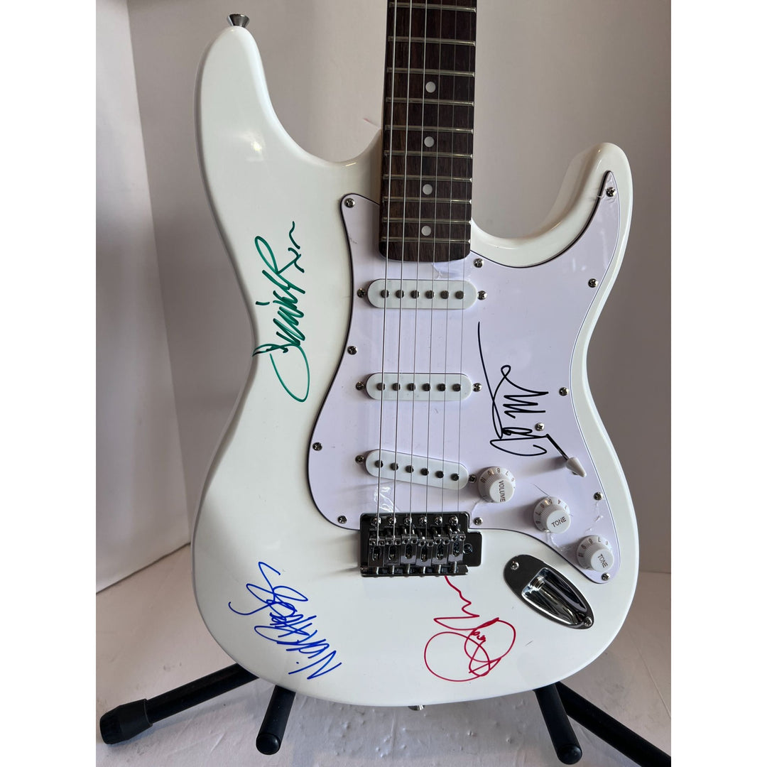 Duran Duran Simon Le Bon, John Taylor, Nick Rhodes Roger Taylor and Andy Taylor Electric full size quitar signed whit proff