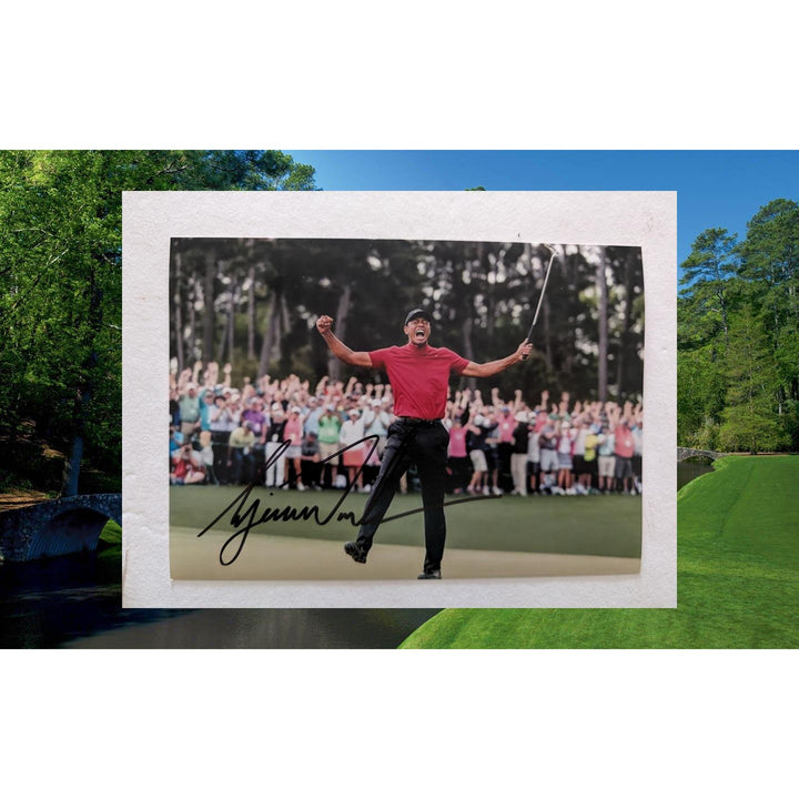 Tiger Woods 5x7 photo signed with proof