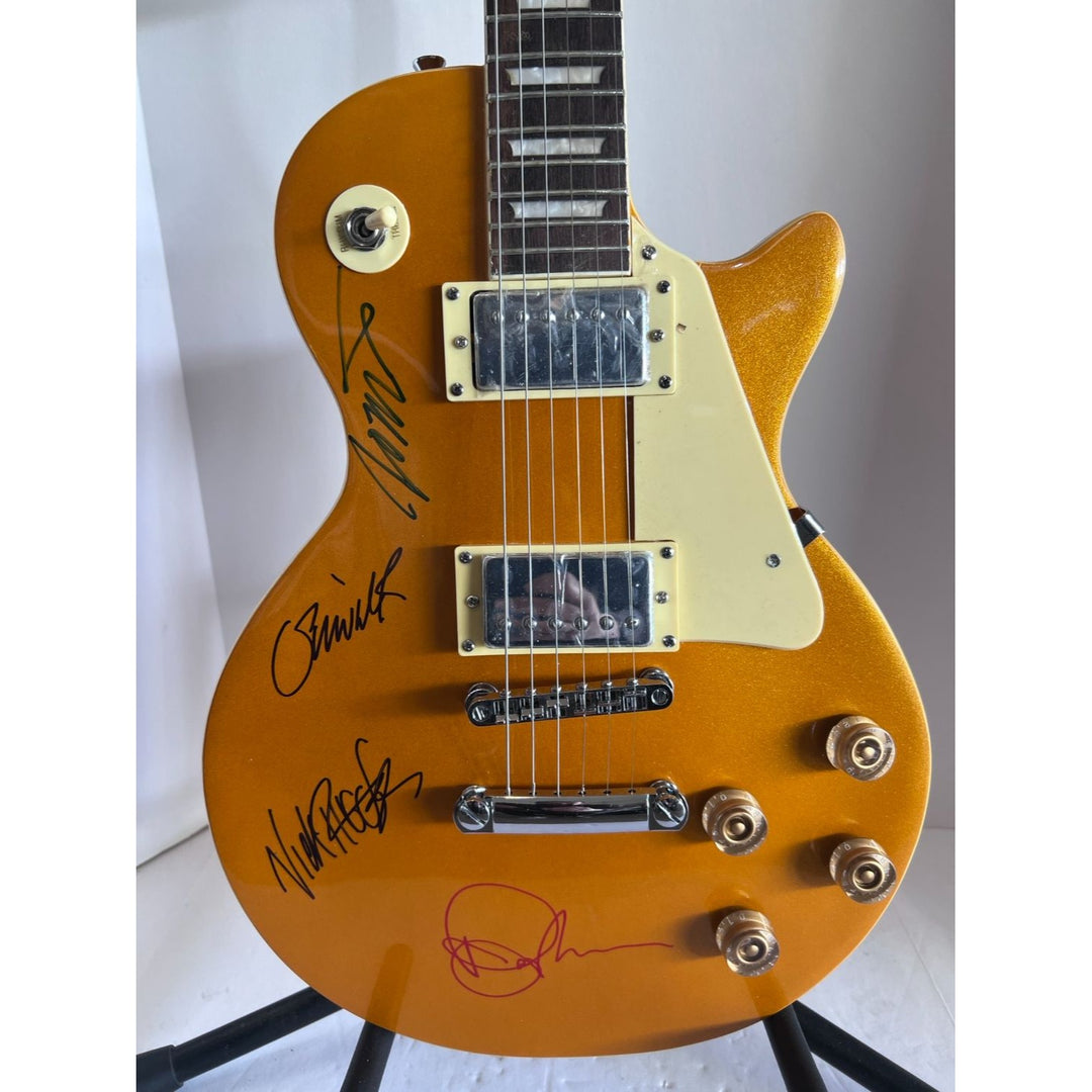 Duran Duran Simon Le Bon, John Taylor, Nick Rhodes Roger Taylor and Andy Taylor les paul electric guitar signed whit proff