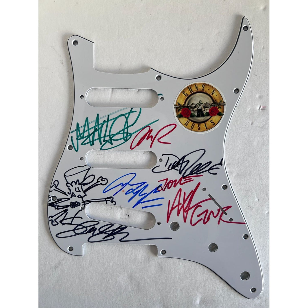 Axl Rose Saul Hudsen Slash Steven Adler Izzy stradlin Duff McKagan Guns N Roses electric guitar pickguard signed with proof