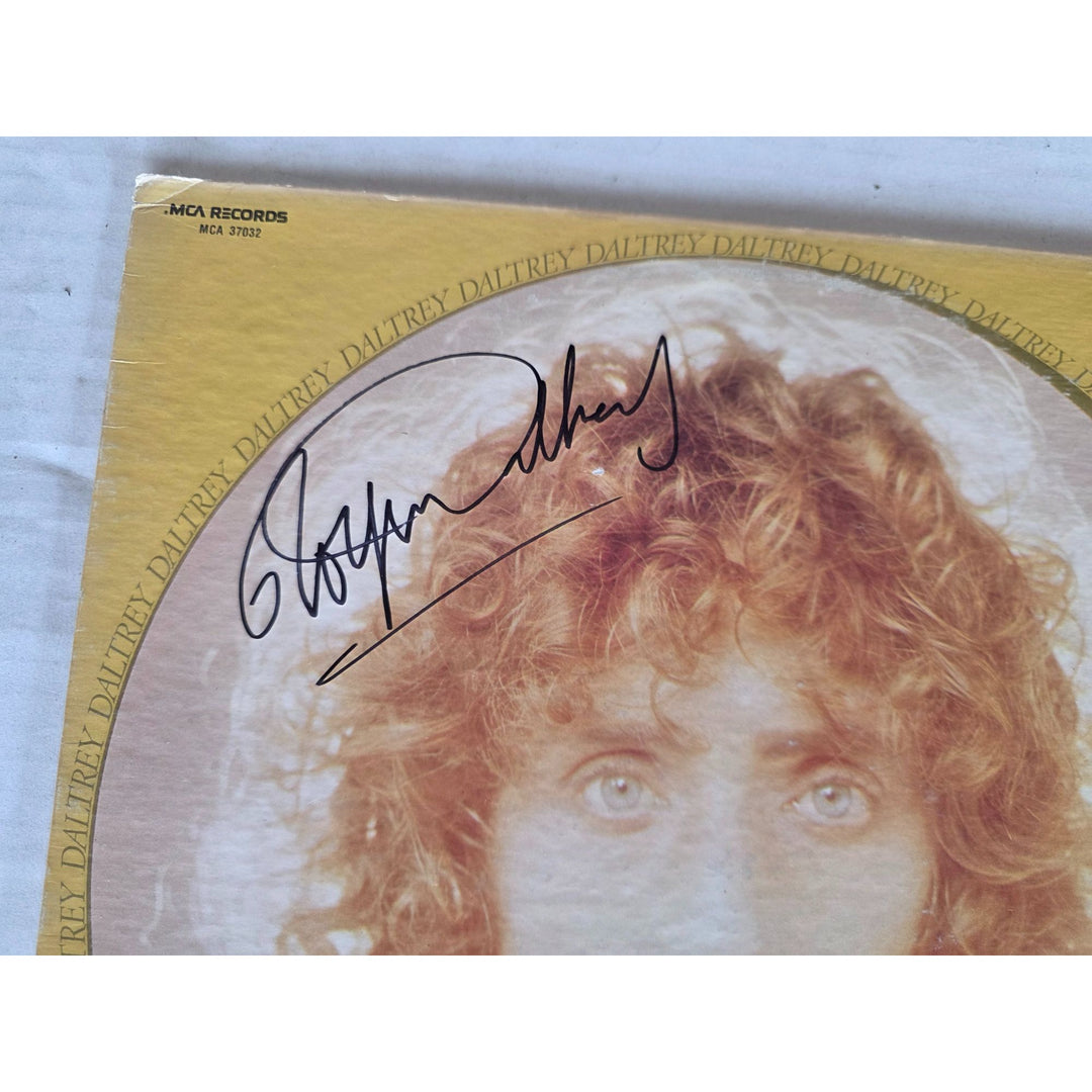Roger Daltrey ''Daltrey'' LP signed with proof.