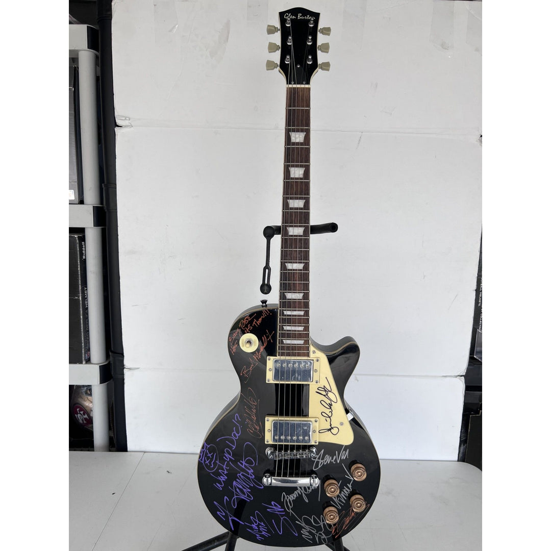 Motley Crue Mick Mars Tommy Lee, Vince Neal Nikki Sixx Poison Brett Michaels, Whitesnake David Coverdale Steve Vai vintage les paul guitar.