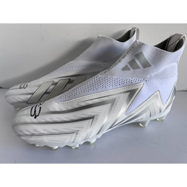 Kansas City Chiefs Patrick Mahomes Adidas size 11 1/2 game model cleats dual signed with proof