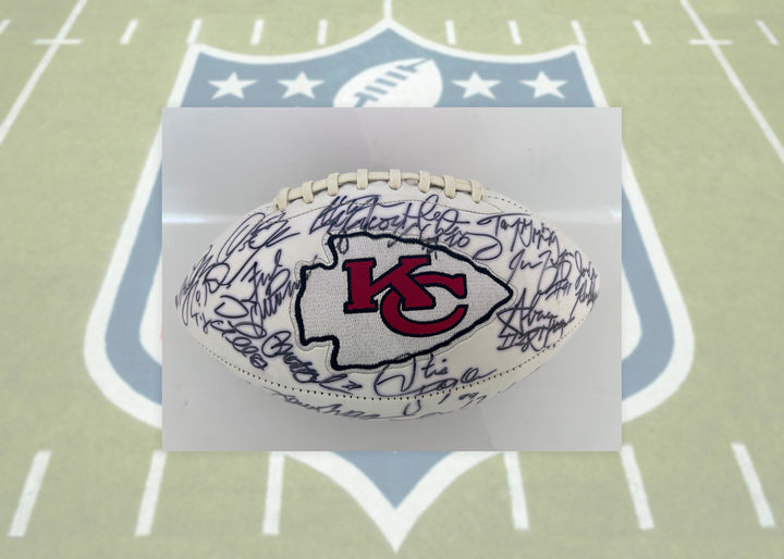 Kansas City Chiefs Legends 30 signers Len Dawson, Joe Montana, Willie Lane, Neil Smith, Thomas Everett, Larry Johnson Tony Gonzalez