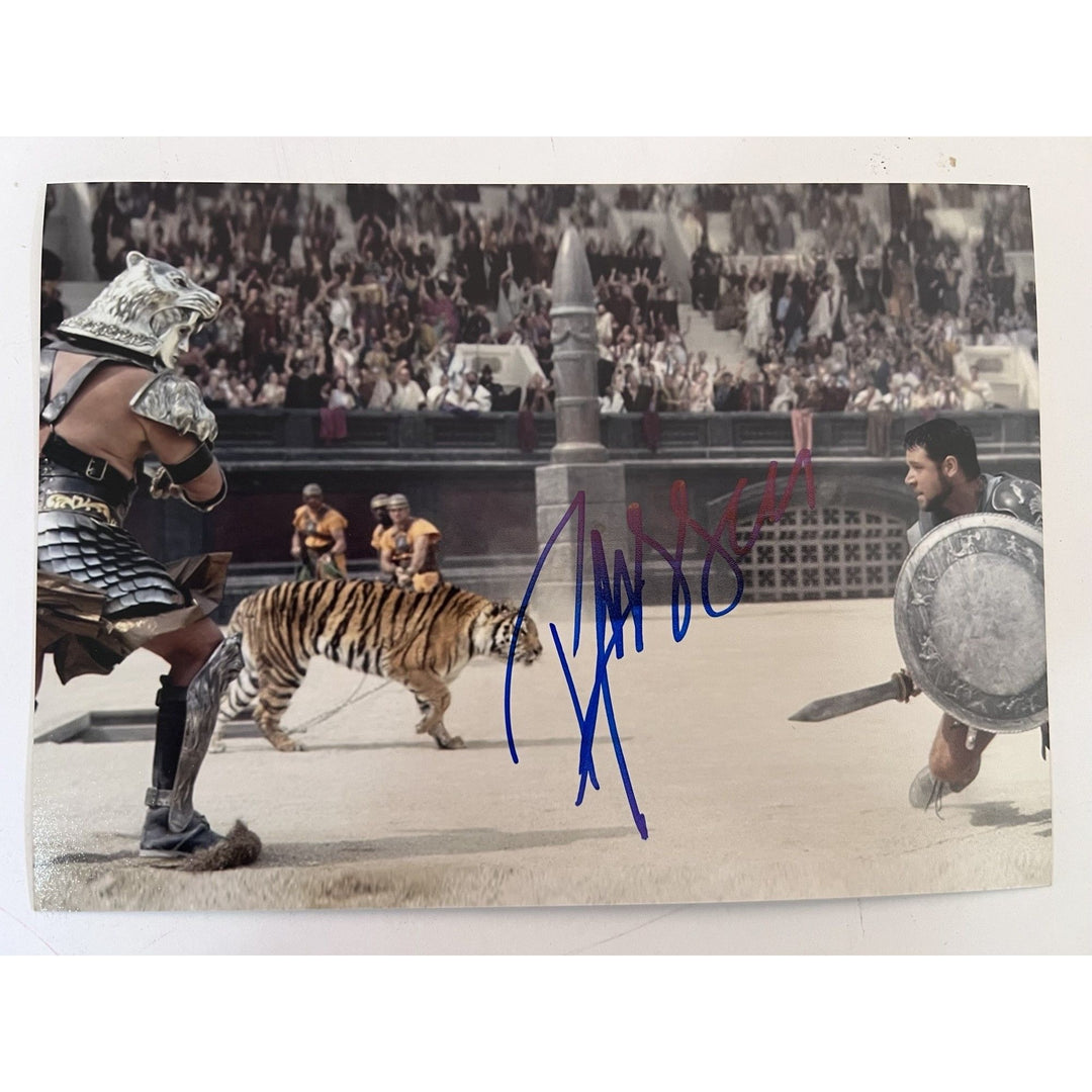 Russell Crowe the Gladiator 5x7 photo signed with proof