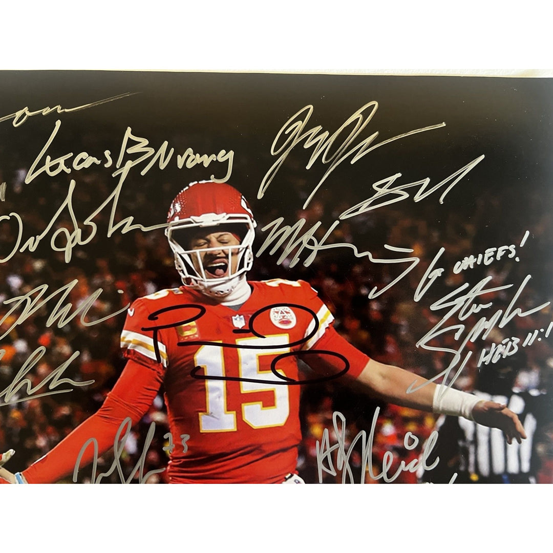 Kansas City Chiefs  2023-24 Patrick Mahomes Travis Kelce 40 plus sigs Super Bowl Champs team signed 16x20 photo signed  with proof